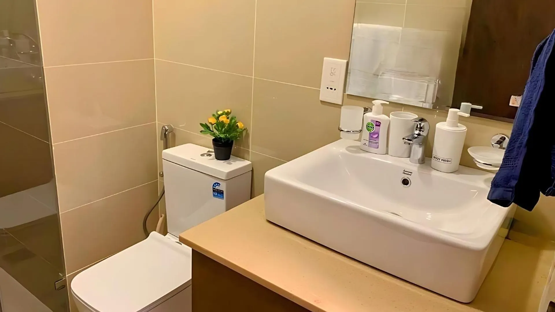 Negombo Ocean View Luxury Studio By Serendib Vacation