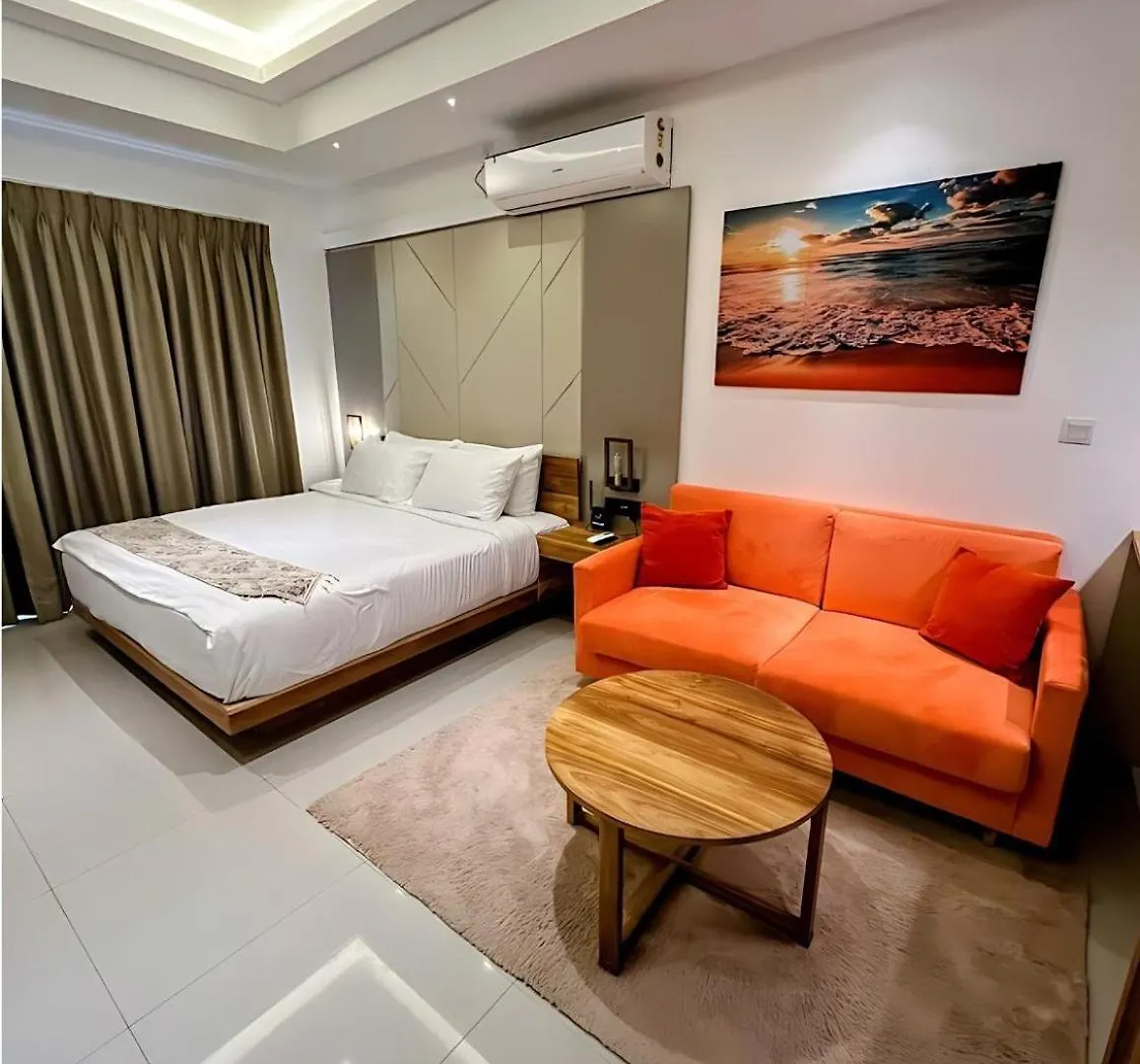 Negombo Ocean View Luxury Studio By Serendib Vacation