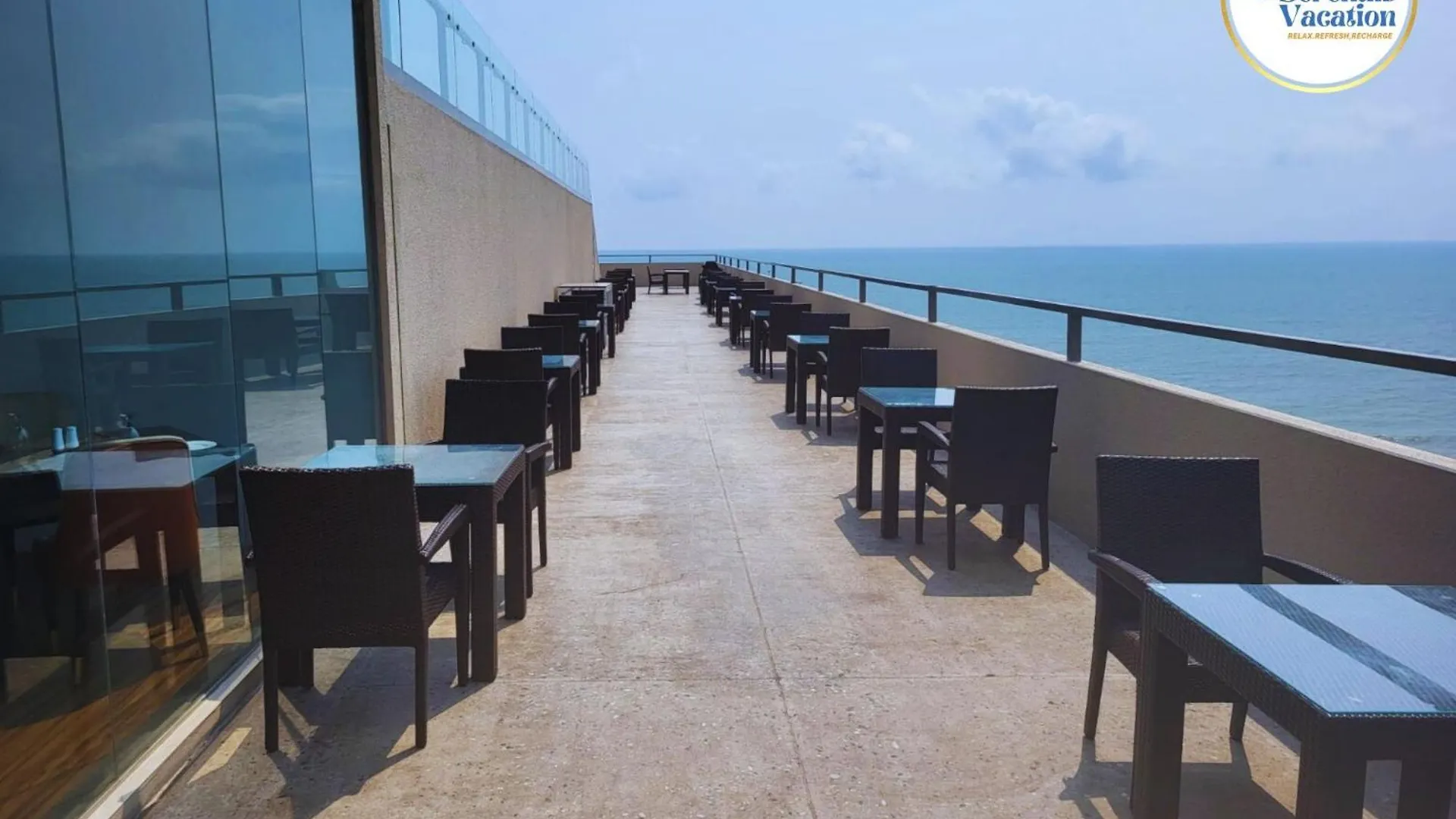 Negombo Ocean View Luxury Studio By Serendib Vacation